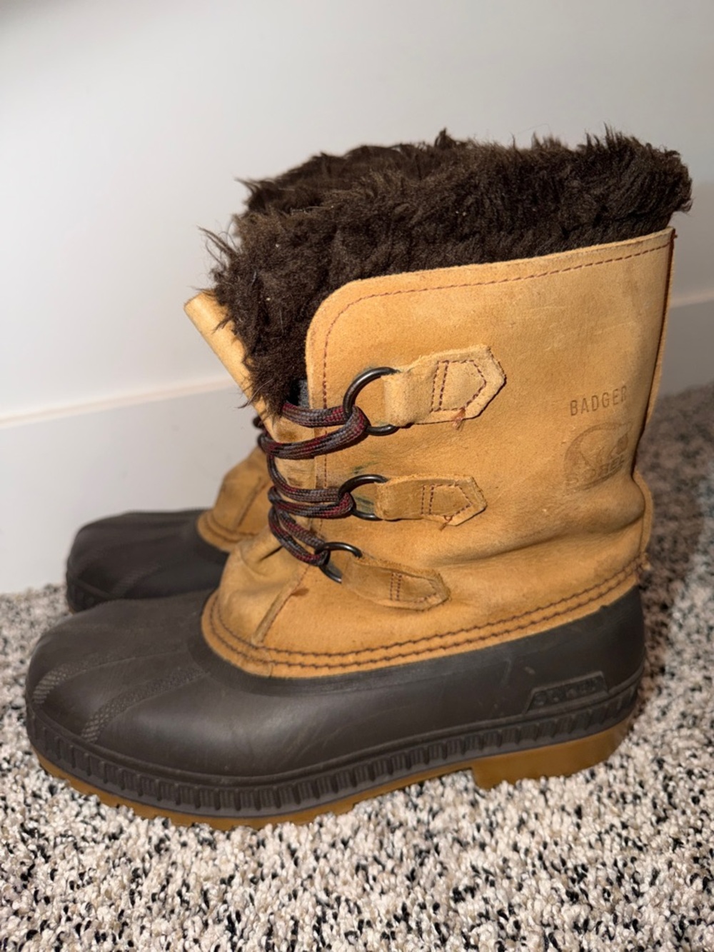 Sorel Badger Brown Suede Snow Boots Women's Size 5